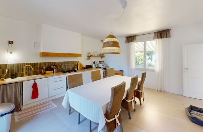 Maison - 144m2 - 4 pièces — photo 4
