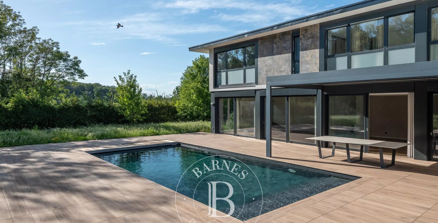 Ecully - Maison contemporaine  - 5 chambres - Salle de sport - Piscine - Garage — photo 1