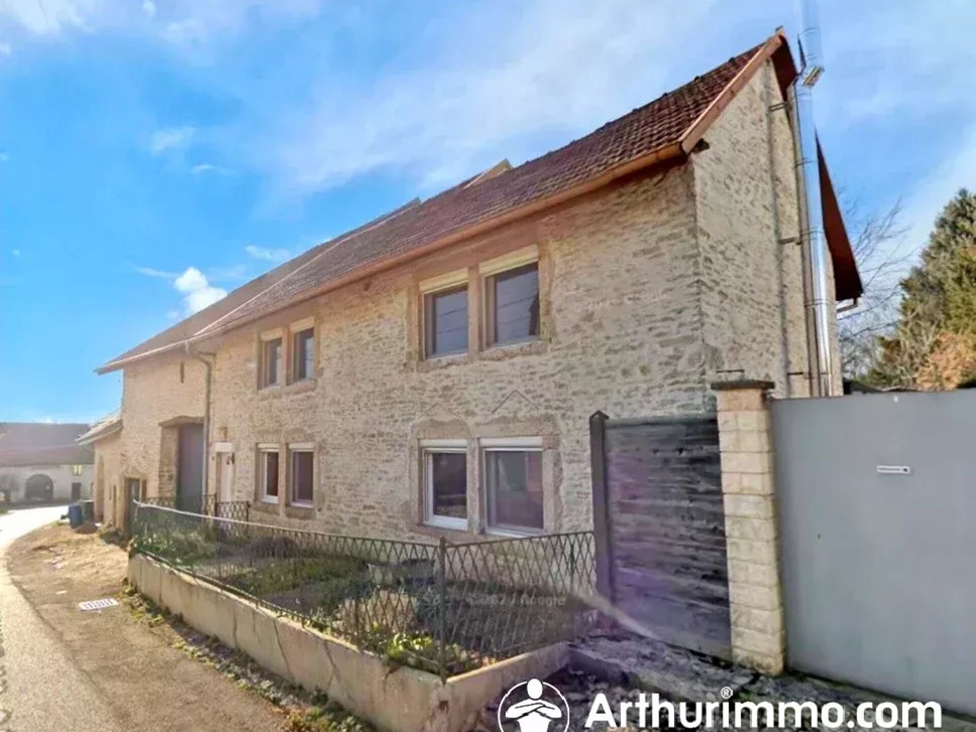 Maison 7 pièces 163 m² · à Montécheroux · 163 m² · 199 000 €