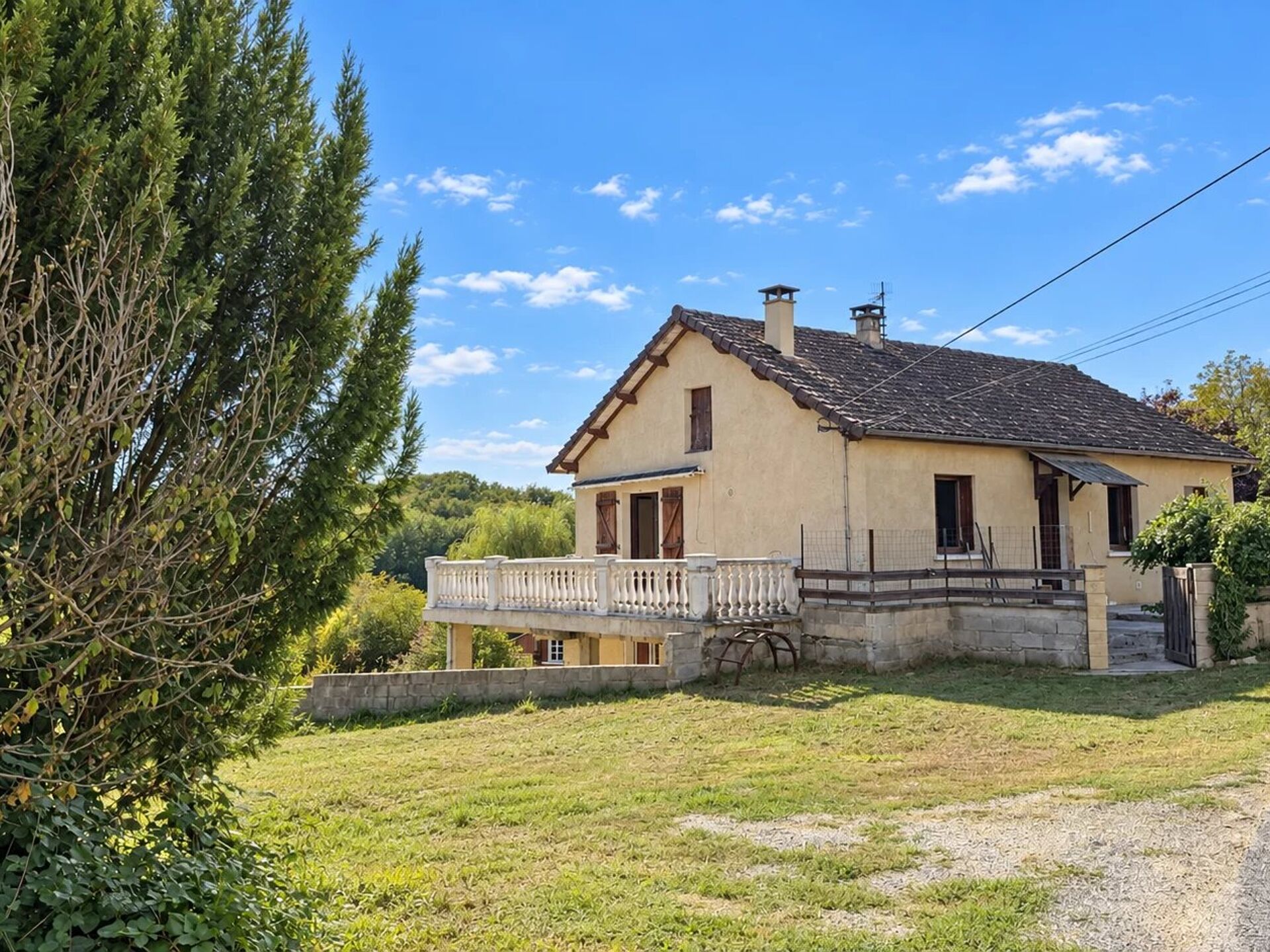 Maison 6 pièces 145 m² · à Masclat · 145 m² · 150 000 €