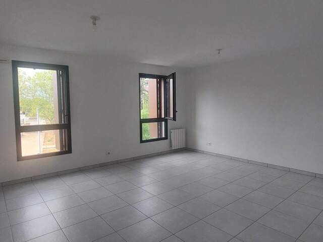 Appartement 1 pièce 34 m² à Villefranche-sur-Saône — photo du bien
