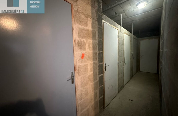 IMMEUBLE DE 8 LOGEMENTS + STATIONNEMENTS + CAVES LE PUY EN VELAY — photo 4