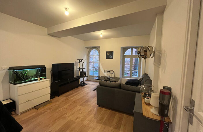 Appartement T3 rénové au centre ville de Rabastens ! — photo 2