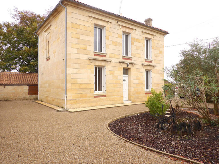 A LOUER MAISON DE TYPE 5 AVEC JARDIN ET GARAGE - SECTEUR SAINT ANDRE DE CUBZAC — photo 1
