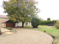 A LOUER MAISON DE TYPE 5 AVEC JARDIN ET GARAGE - SECTEUR SAINT ANDRE DE CUBZAC — photo 2