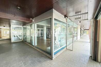Commerce  3231 €