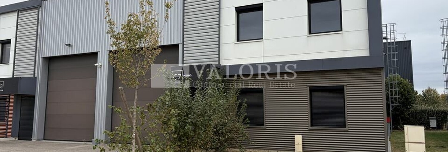 Commerce  333 m² à louer à Saint-Priest (69800)