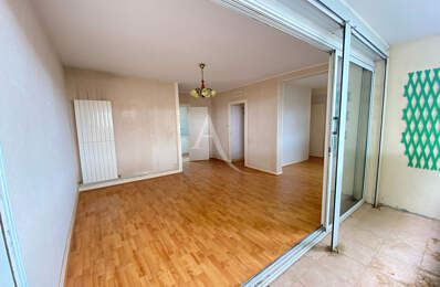 Appartement 3 pièces avec balcon, loggia et garage — photo du bien