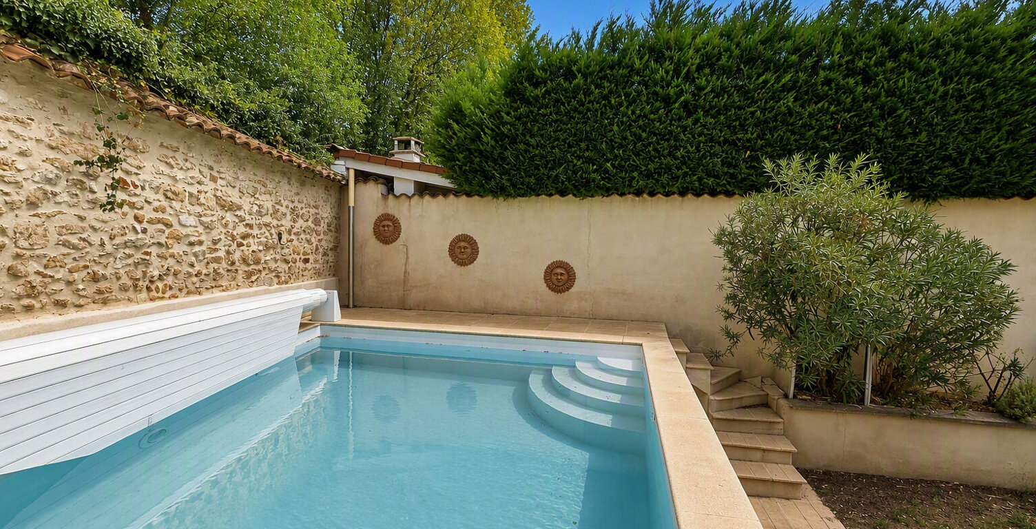 Dardilly, coup de coeur alliant charme de l'ancien, rénovation de qualité et piscine — photo 1
