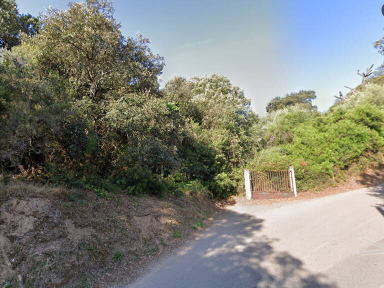 BASTELICACCIA | TERRAIN CONSTRUCTIBLE DE 1 858 M² , CERTIFICAT D'URBANISME OPÉRATIONNEL OBTENU — photo 1