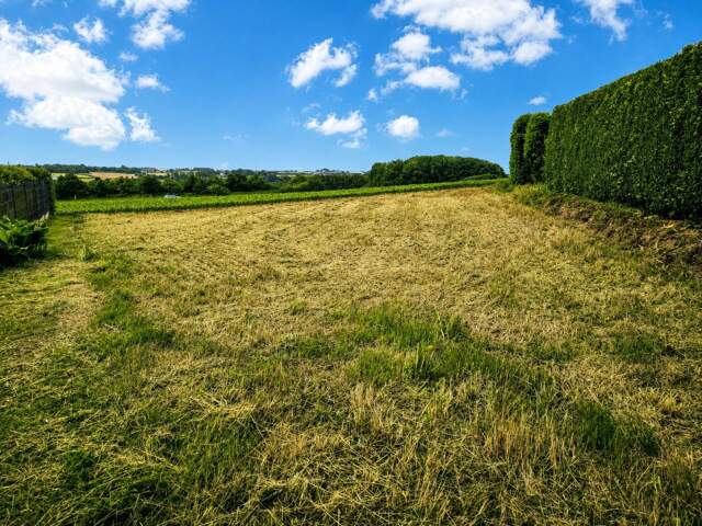 TERRAIN CONSTRUCTIBLE — photo du bien