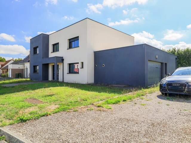 PAVILLON CONTEMPORAIN AVEC VIE DE PLAIN PIED — photo du bien