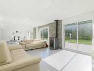 PAVILLON CONTEMPORAIN AVEC VIE DE PLAIN PIED — photo 3