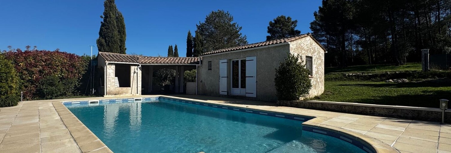 Maison 6 Pièces 150 m² à vendre à Saint-Paul-en-Forêt (83440)