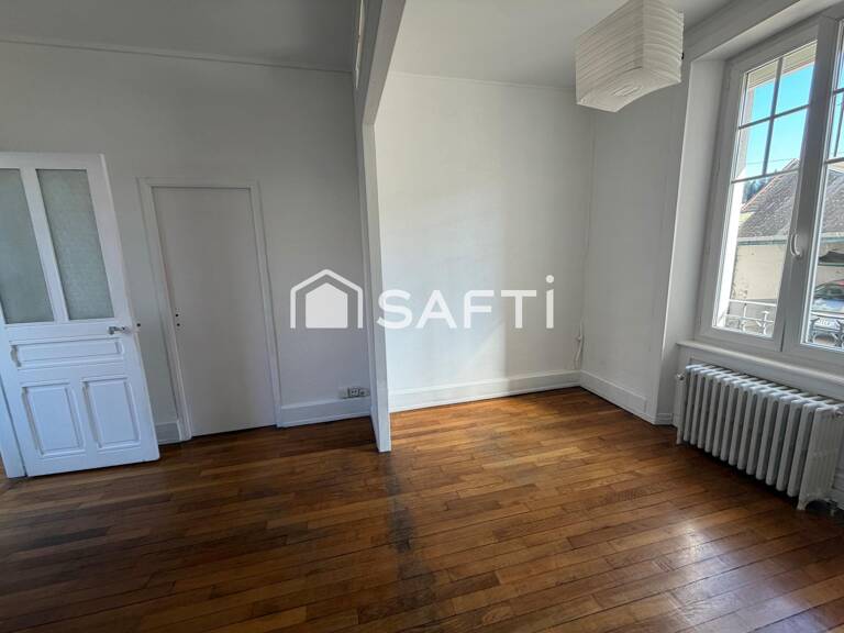 REMIREMONT CENTRE  APPARTEMENT DE CHARME ET DE CARACTÈRE — photo 1