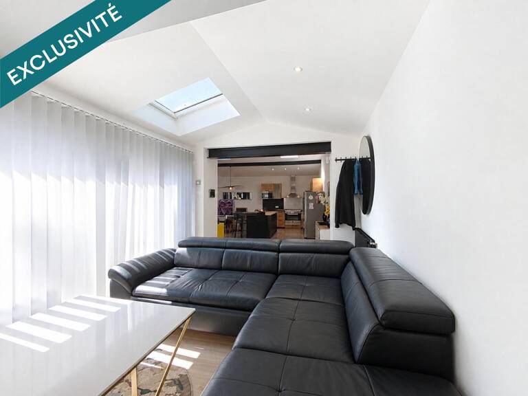 BRUGES Centre : maison de ville T5/6 avec extérieur — photo 1