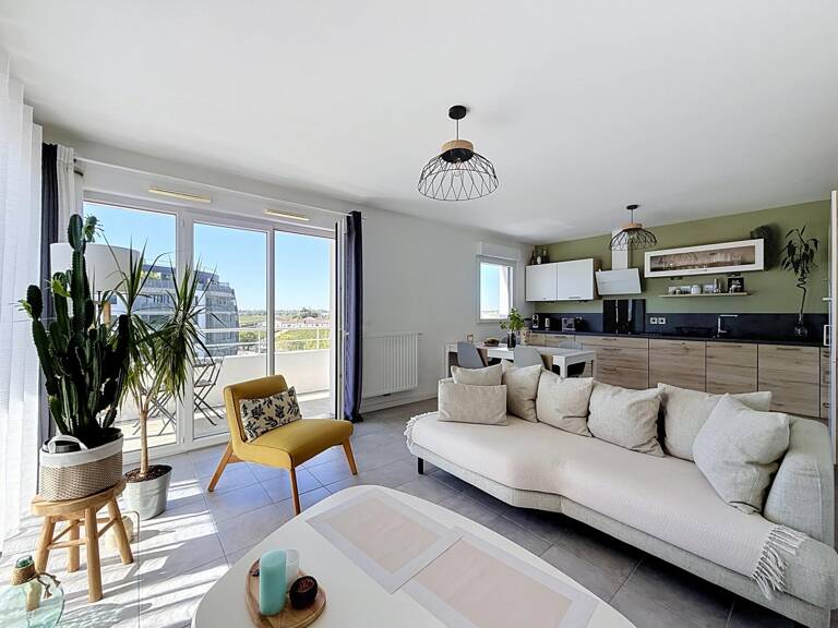 TALENCE  Un T3 lumineux avec grand balcon d'angle, dans un secteur recherché. — photo 1
