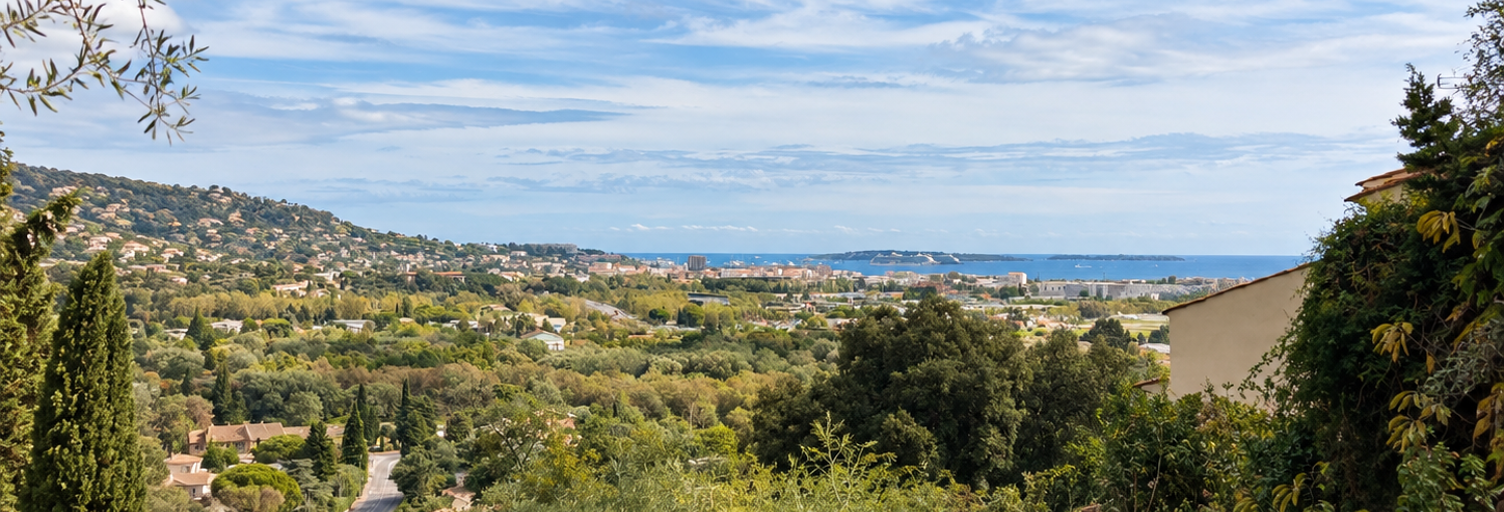 Maison 5 Pièces 176 m² à vendre à Mandelieu-la-Napoule (06210)