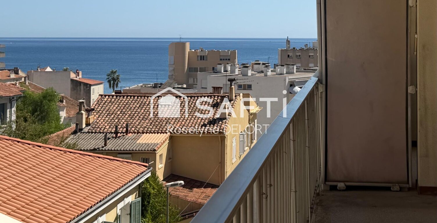 T3, ascenseur, Mourillon — photo 1