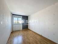 Appartement traversant et baigné de lumière, 2 chambres, loggia et ascenseur. — photo 4