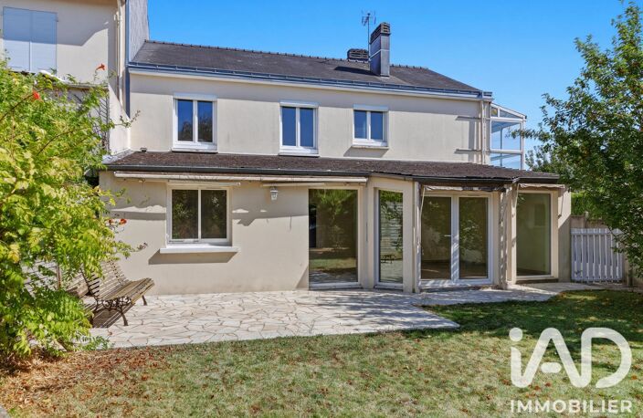 Vente Maison/villa 9 pièces — photo 2