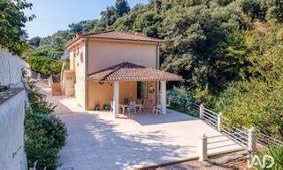 Maison 5 Pièces 164 m² à vendre à Menton (06500)