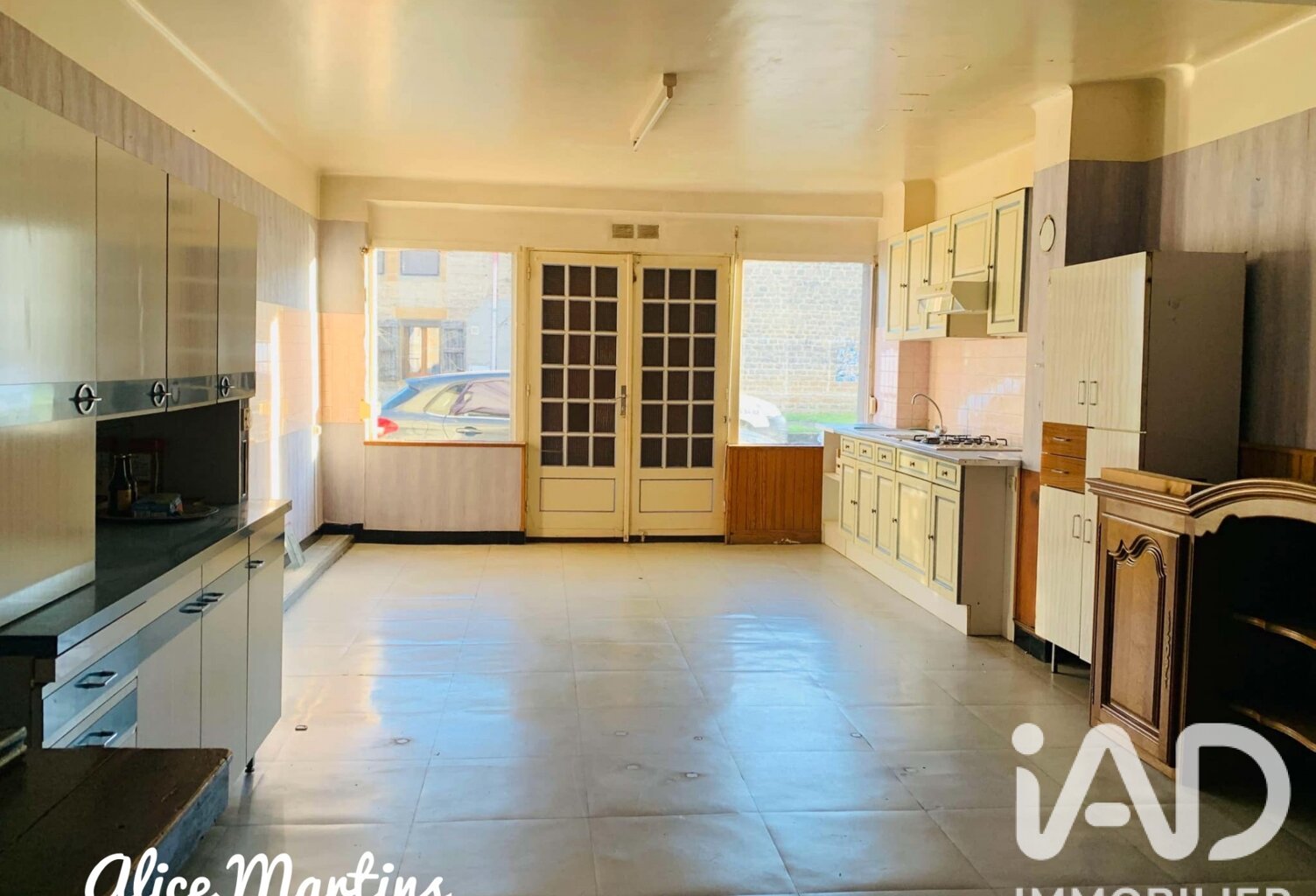 Vente Immeuble 200 m&sup2; — photo 1