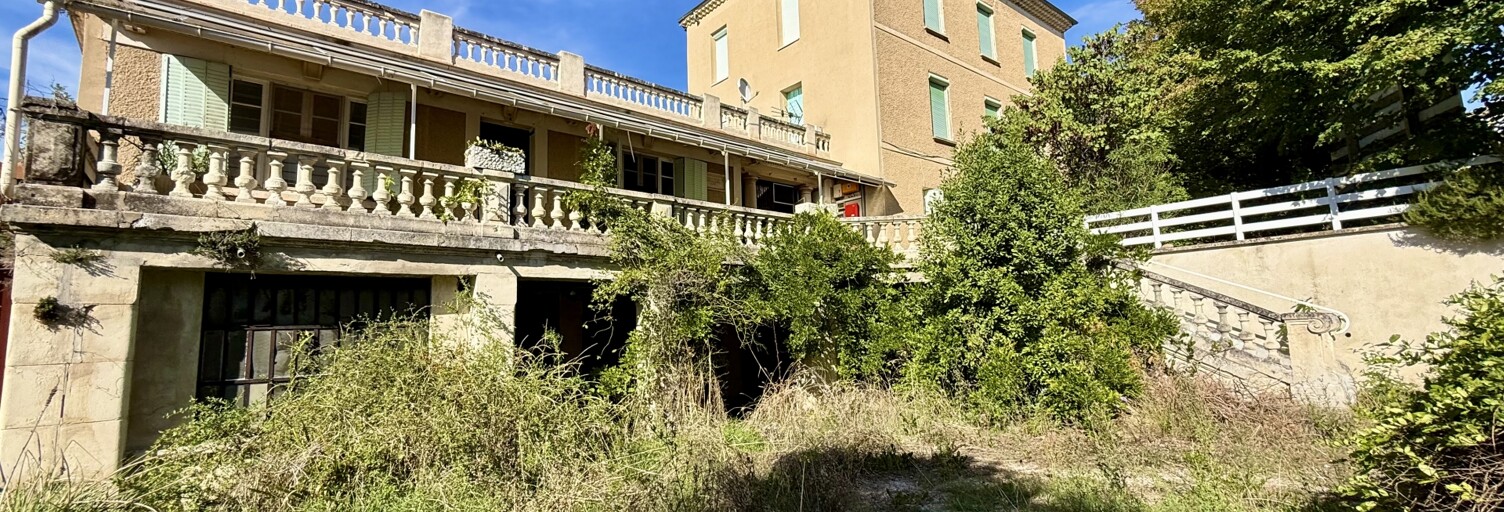 Maison 10 Pièces 276 m² à vendre à Sauzet (26740)