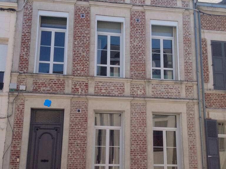 Vente Immeuble 380 m&sup2; — photo 1