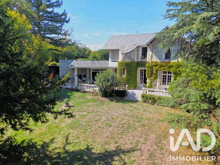 Vente Maison/villa 10 pièces — photo 1