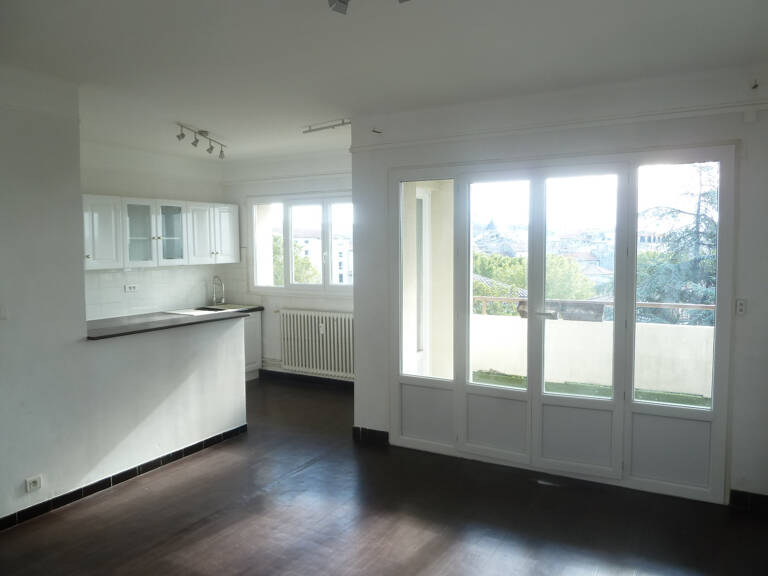 AUBENAS, proche centre ville - appartement 2 pièces — photo 1