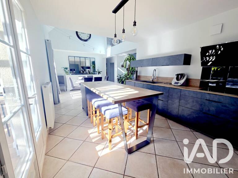 Vente Maison/villa 9 pièces — photo 1