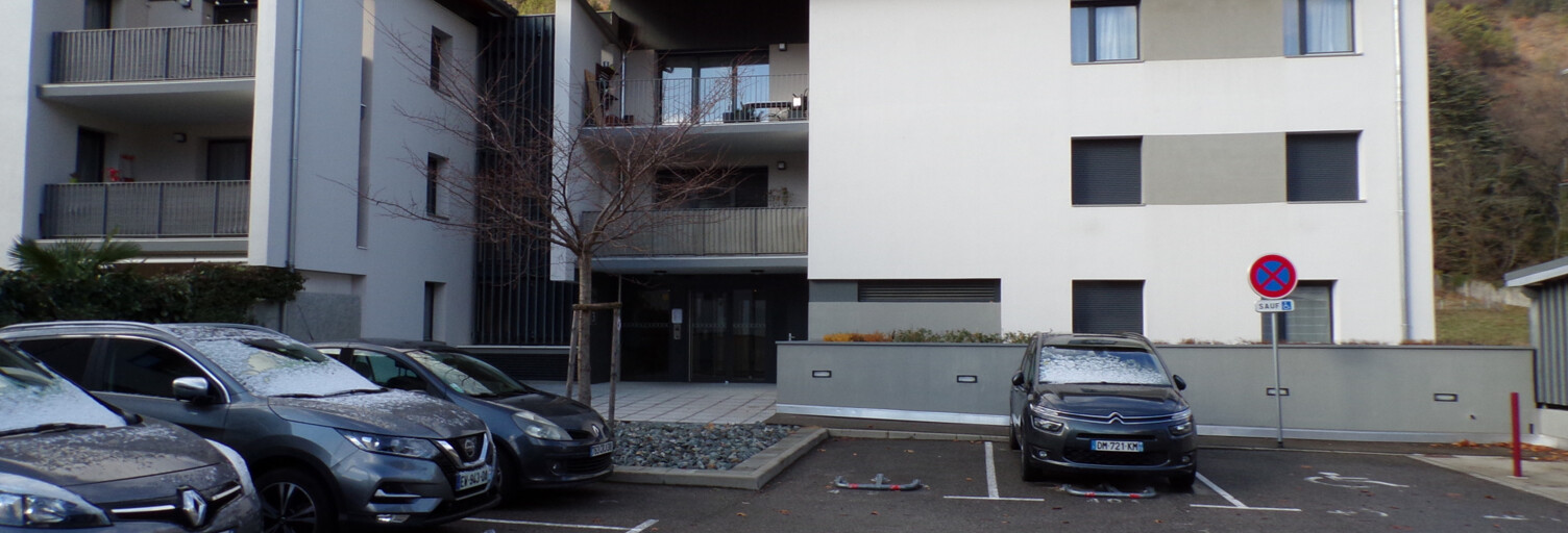 Garage  13 m² à louer à Vif (38450)