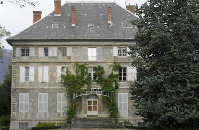 T4 AVEC JARDIN DE 1000 M2 CHAUFFAGE COMPRIS — photo du bien