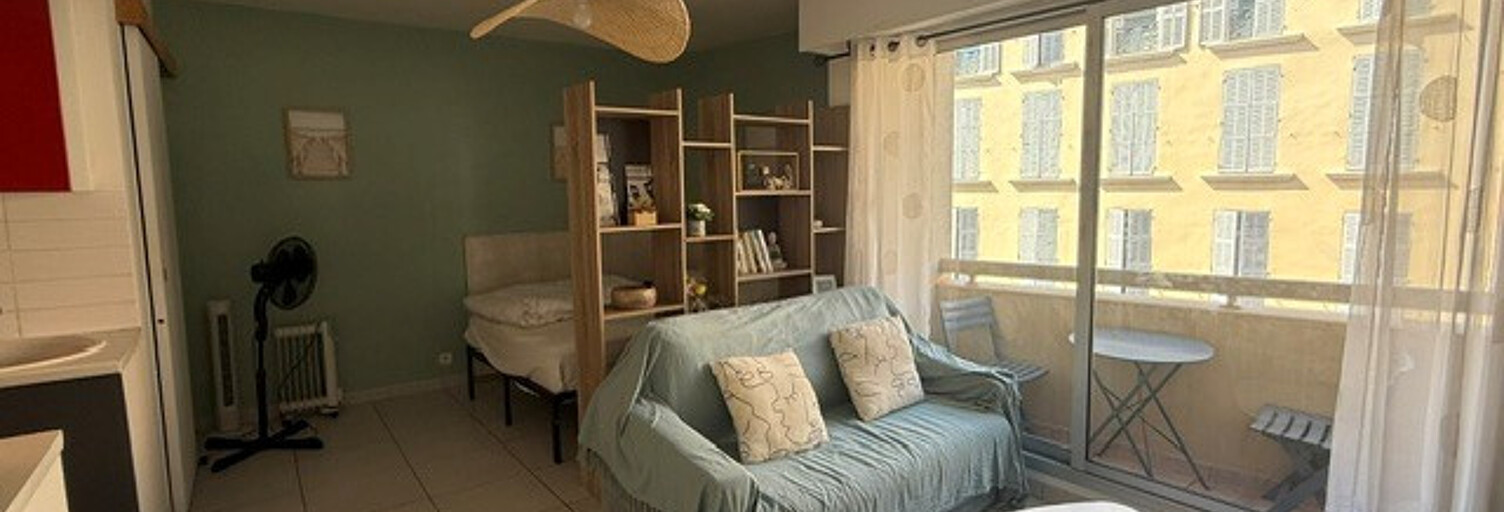 Appartement 1 Pièce 28 m² à louer à Hyères (83400)