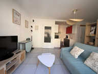 HYERES CENTRE-VILLE / STUDIO MEUBLÉ de 28.41 m2 + BALCON de 3 m2 — photo 4