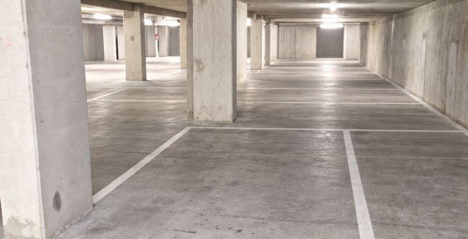 Location Parking 13 m&sup2; — photo 1