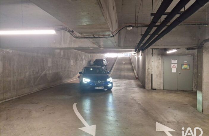 Location Parking 13 m&sup2; — photo 3