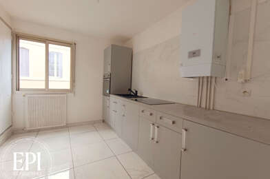Appartement 4 pièces 720 €