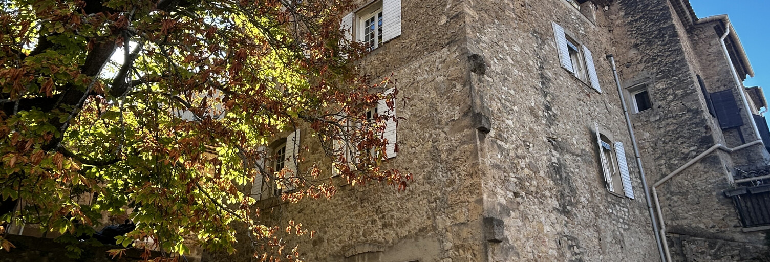 Maison 5 Pièces 152 m² à louer à Meyrargues (13650)
