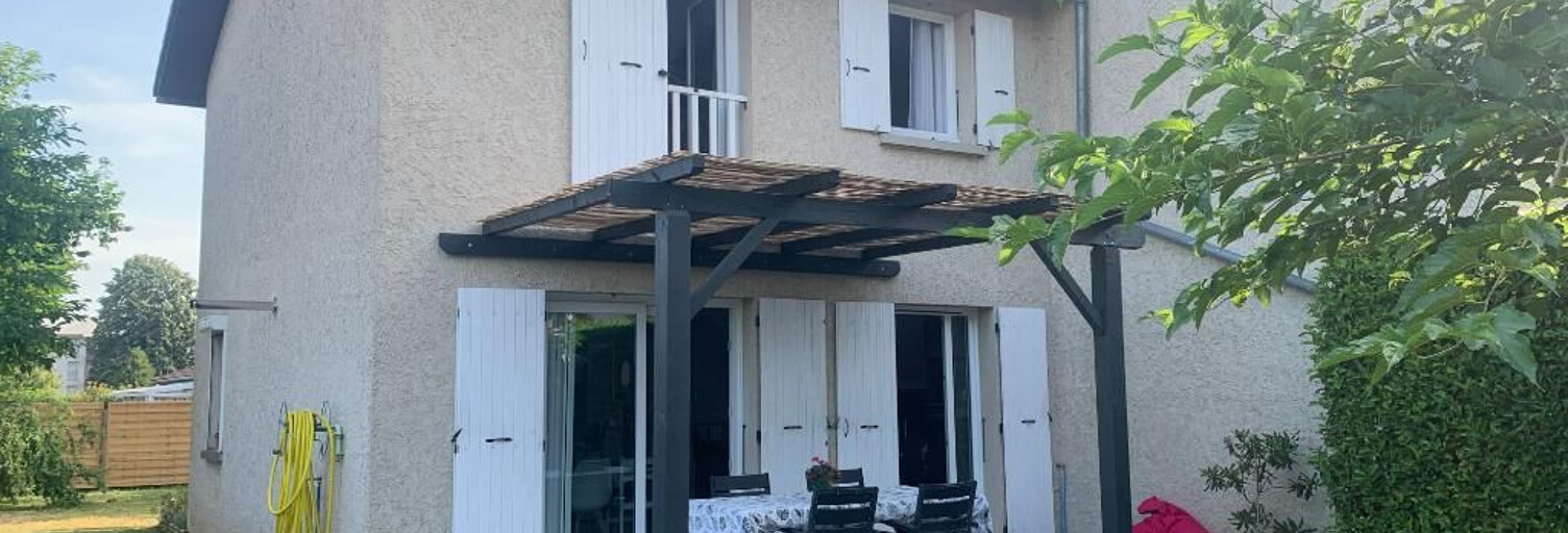 Maison 4 Pièces 86 m² à louer à Saint-Étienne-de-Saint-Geoirs (38590)