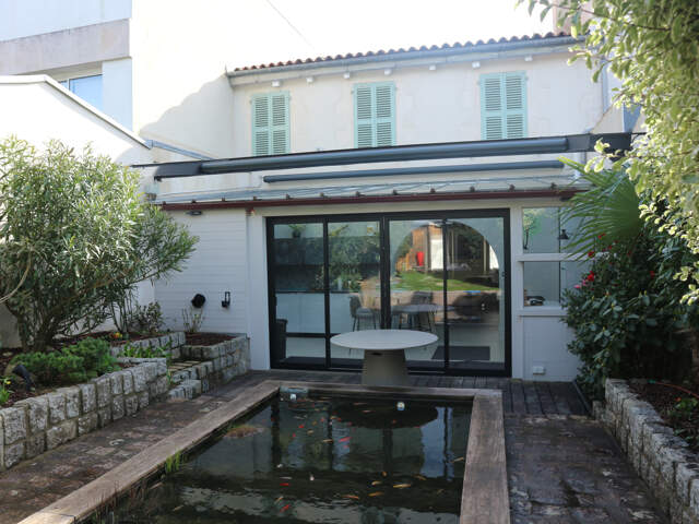 DEMEURE ANCIENNE DE 180 M2 AVEC SON STUDIO. RENOVEE EN 2022 — photo du bien