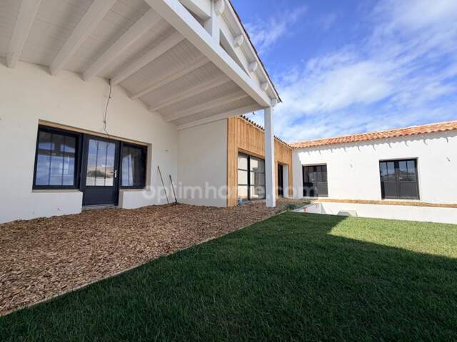 Bois Plage en Ré Maison neuve de plain-pied avec piscine, jardin et quatre chambres villa Haut de gamme — photo du bien
