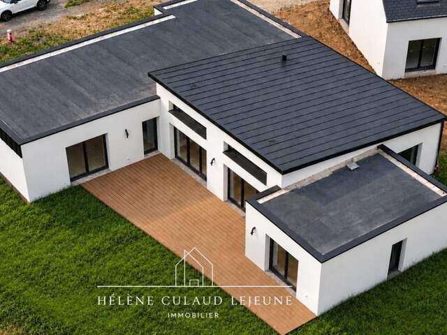 MAISON CONTEMPORAINE DE PLAIN PIED - 159 m² - SAINT AVÉ — photo du bien