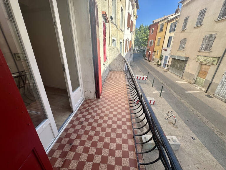 PIGNANS - Location T4 avec balcon — photo 1