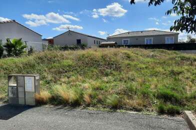 Terrain  74500 €