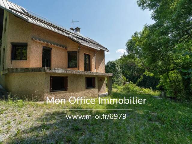 Référence : 6979-MBE. - Maison 230m² à rénover - proche du centre ville — photo du bien