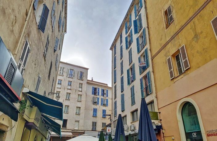 F1 RUE EMMANUELLE ARENE — photo 3