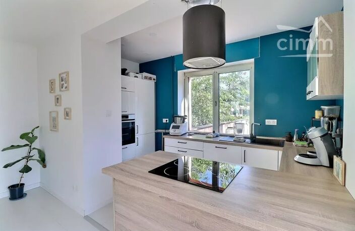 Appartement T4 de 97.72 m² avec jardin et garage à FORBACH — photo 3