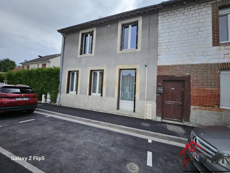 Exclusivité   Boult-sur-Suippe   Maison à fort potentiel — photo 1